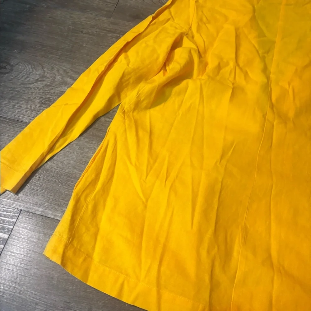 Vibrant‎ Yellow Blazer